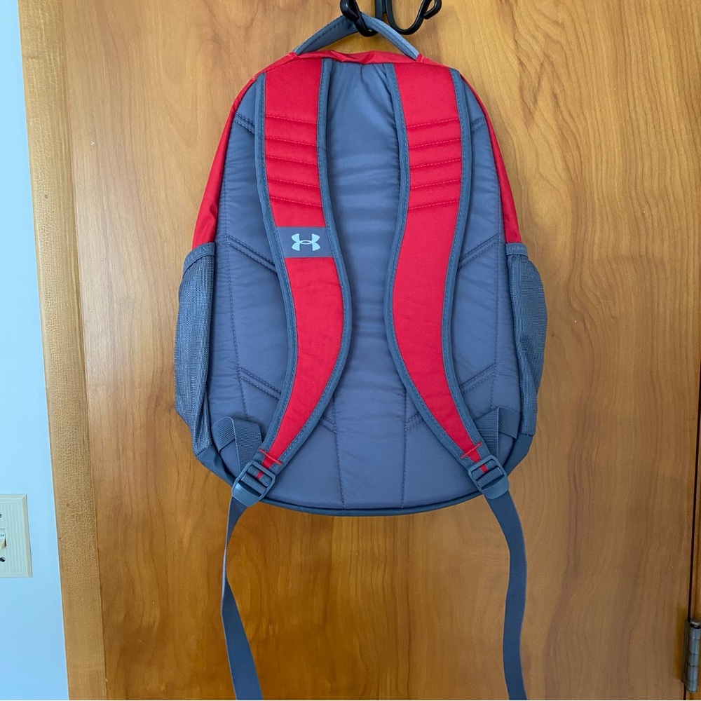 Under Armour Backpack - Picture 2 of 4